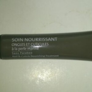 soin nourrissant ongles et cuticules