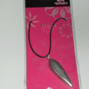 parrure argenté et noire