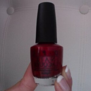 Vernis rouge OPI