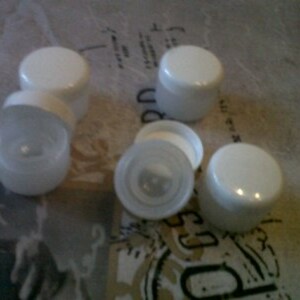 5 POTS en plastique translucide