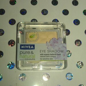 eye shadow