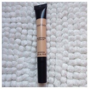 High definition concealer