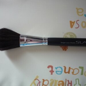 powder brush