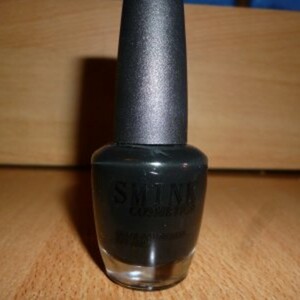 vernis noir effet craquelé