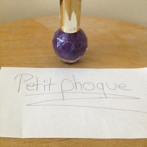 Vernis violet paillette