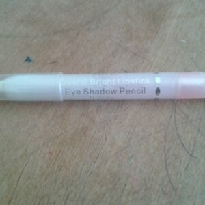 Crayon yeux blanc brillant