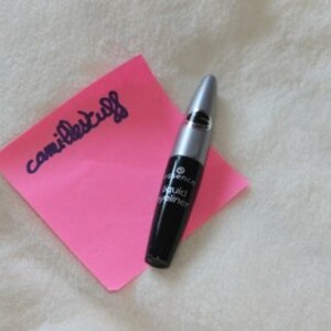 Eyeliner liquide Essence