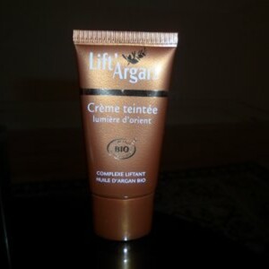 crème teintée lumière d'orient lift'Argan