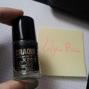 Vernis noir mat effet craquelé