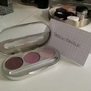 trio eye shadow