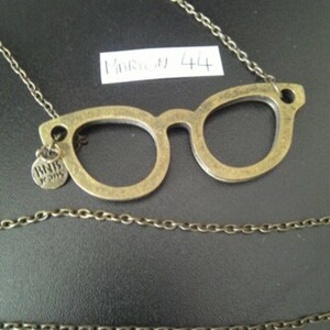 Collier lunettes long