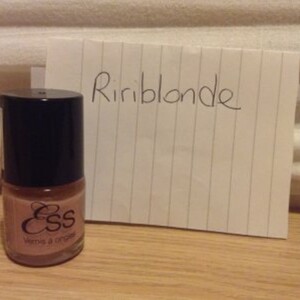 Vernis rose clair brillant