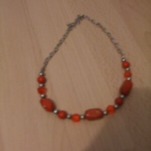 collier rouge