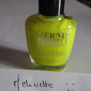 Vernis jaune fluo