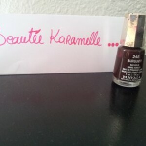 Vernis burgundy