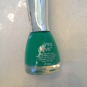 Vernis vert