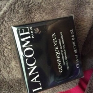 Contour yeux générique Lancôme