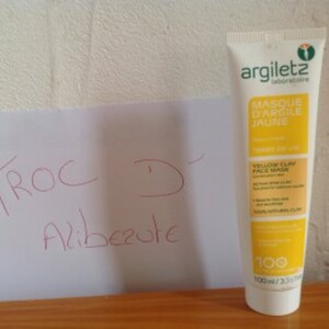 Masque d argile jaune