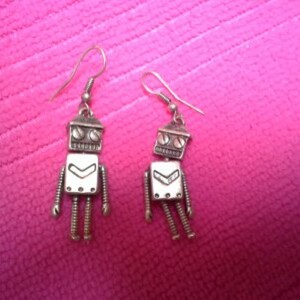 Boucles d'oreilles robots