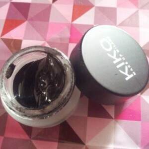 Lasting gel eyeliner bad gal