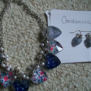 collier +  boucles d'oreilles