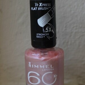 Vernis rose pailleté