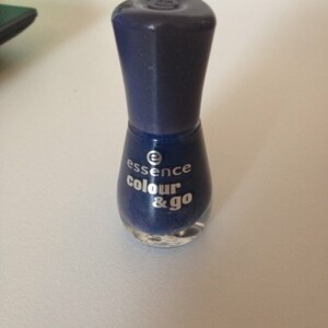 Vernis violet Essence