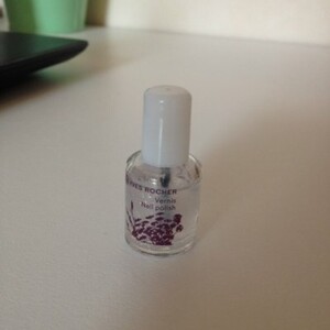 Vernis yves rocher transparent étincelant