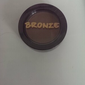 Shimer bronzing powder