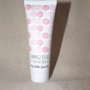 Gommage visage pulpe de coco