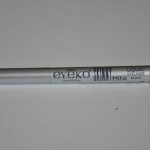 Skinny mini Eyeliner black