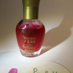 Vernis d'Eau Cassis