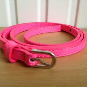 Ceinture fine rose fluo