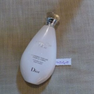 Miss Dior Chérie Hydratant parfumé pour le corps