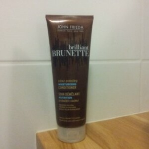 brillant brunette apres shampoing