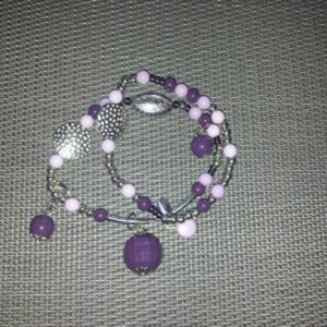 bracelet violet