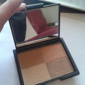 ELF   Golden bronzer