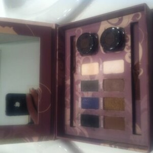 palette tiffany d for sigma beauty DEFINING EYES