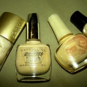 Lot de vernis