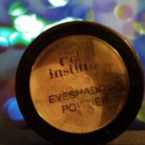 Eyes shadow powder