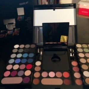 Palette professionnelle + travel kit