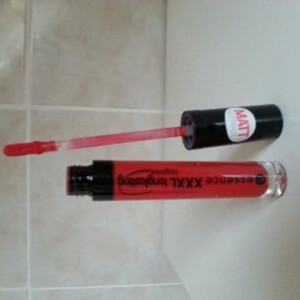 xxxl longlasting lipgloss 07 silky red matt effect