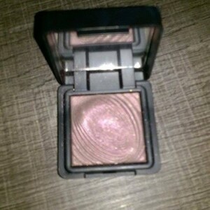 long lasting eyeshadow