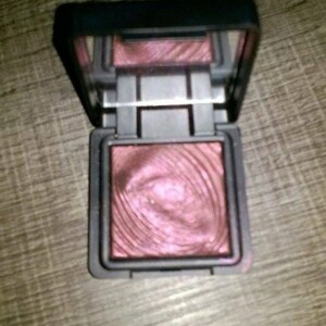 long lasting eyeshadow