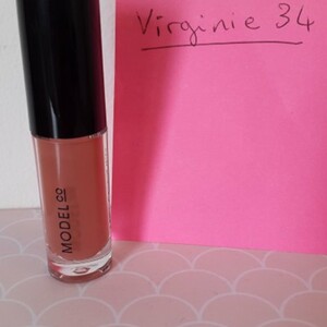 Lip Lacquer