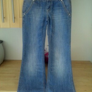 Jean's 36