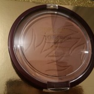 Bronzer