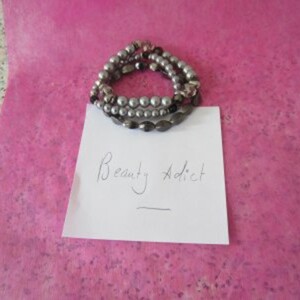 BRACELET