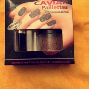 Caviar paillettes