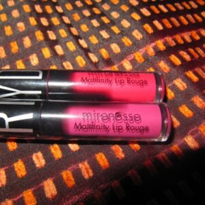 Lot de deux mattfinity lip rouge